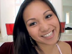 Pornstar oriental Lana violeta para un cum facial, Lana Violet pretende de hecho amor descuidados mamadas empapados que adquieren mucho sucio, así que decidimos dejarla a probarlo.