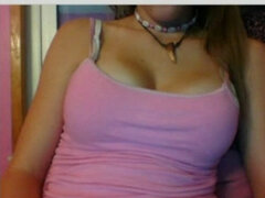Adolescente caliente masturbándose y parpadeando sus tetas. Adolescente caliente masturbándose y parpadeando sus tetas